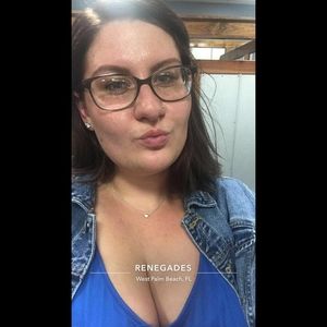 Meet your Posher, Brittney